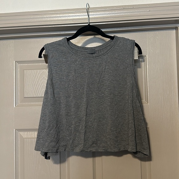 SKIMS | Boyfriend Crop Tank - Picture 2 of 6